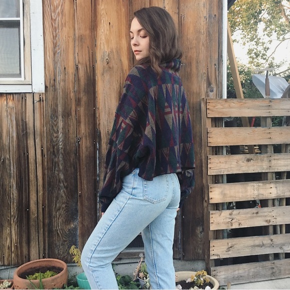 Vintage Tops - Vintage funnel collar soft cropped pullover top